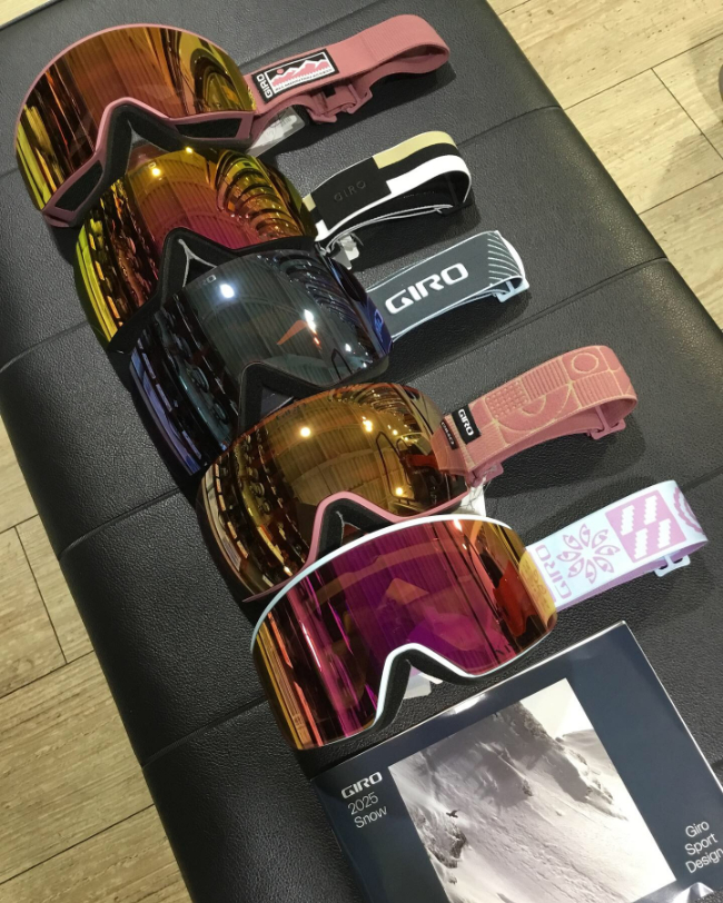 GIRO🎿店内ニューモデル展示スタート！…